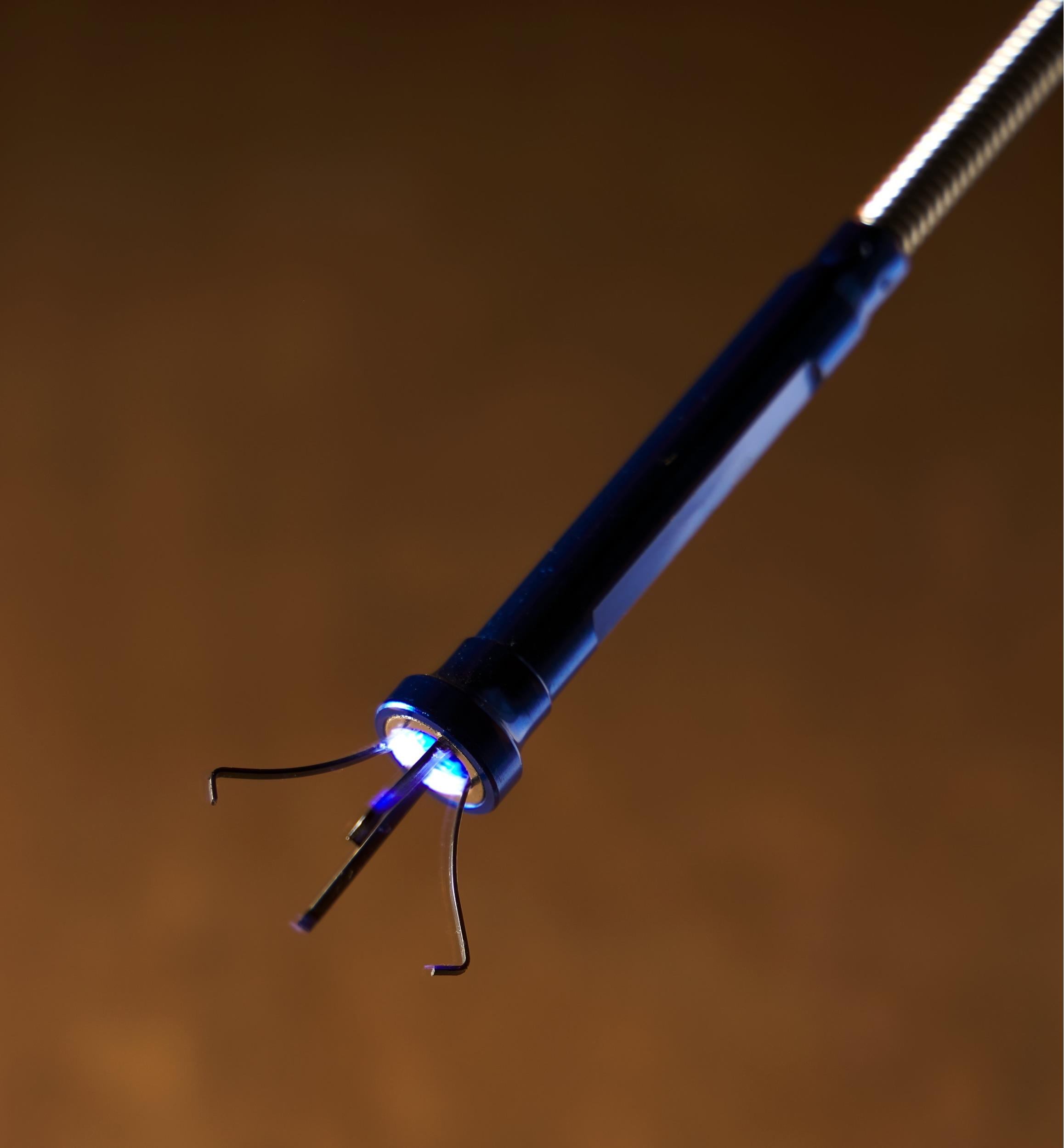 LED Magnetic Grabber