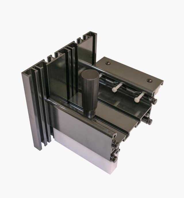 image of Guide de coupe à angle droit pour table à toupie SawTop