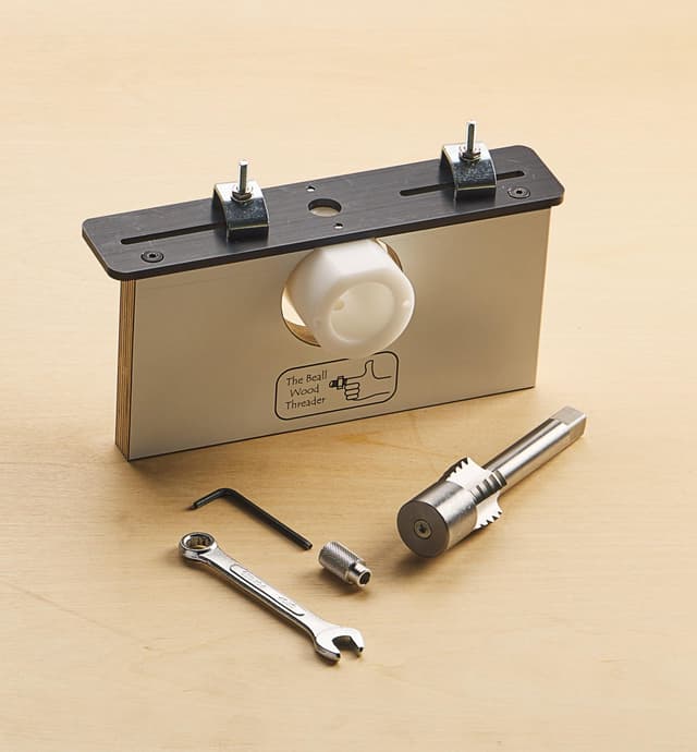 image of Gabarit de filetage pour bois Beall, 1 1/4 po