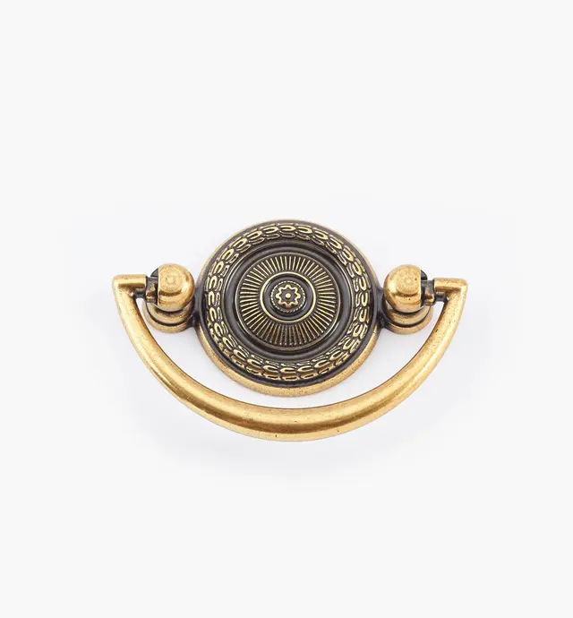 image of Laurel Pulls