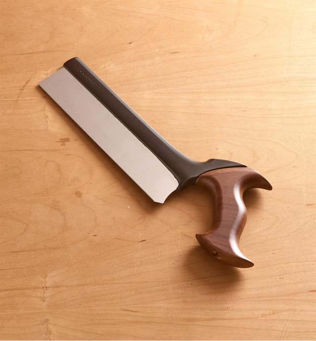 image of Petite scie à tronçonner à dents fines Veritas