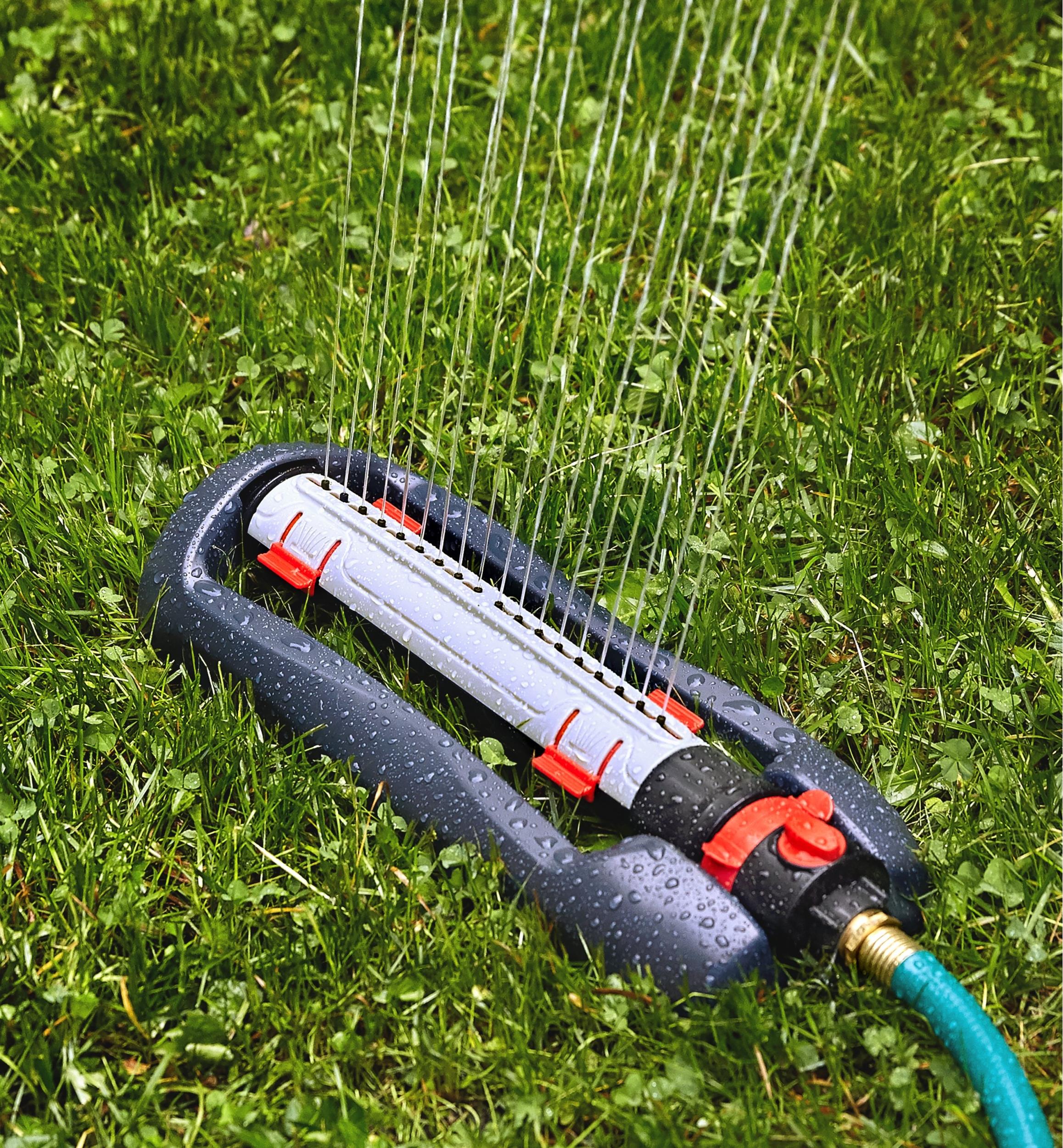 Adjustable-Pattern Oscillating Sprinkler