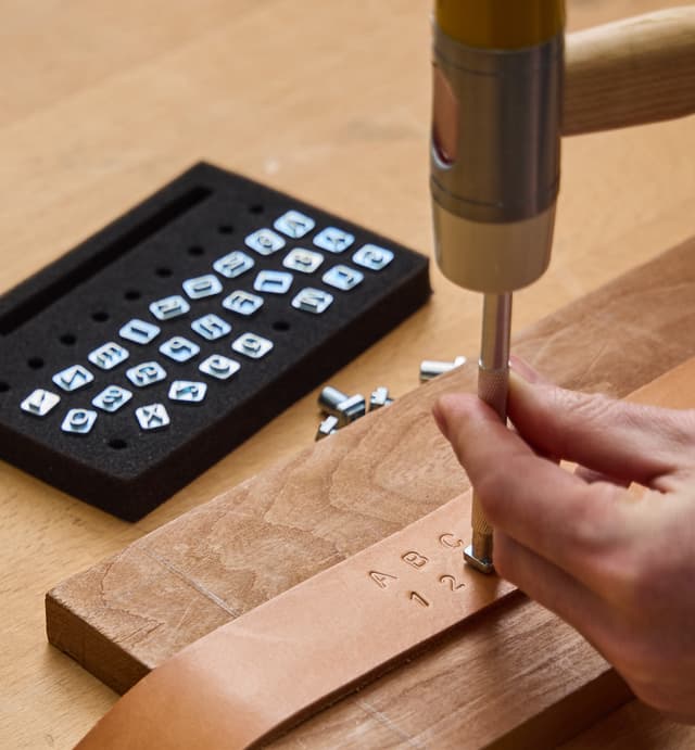 image of Jeu de matoirs alphanumériques de 1/4 po