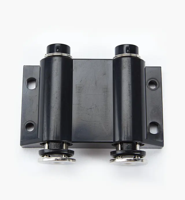 image of Loquet magnétique à pression double