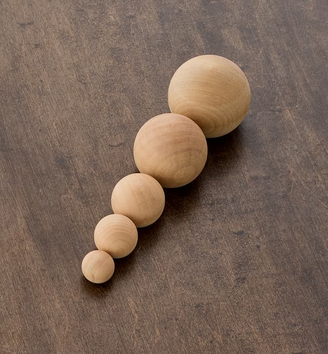 image of Boutons sphériques en bois