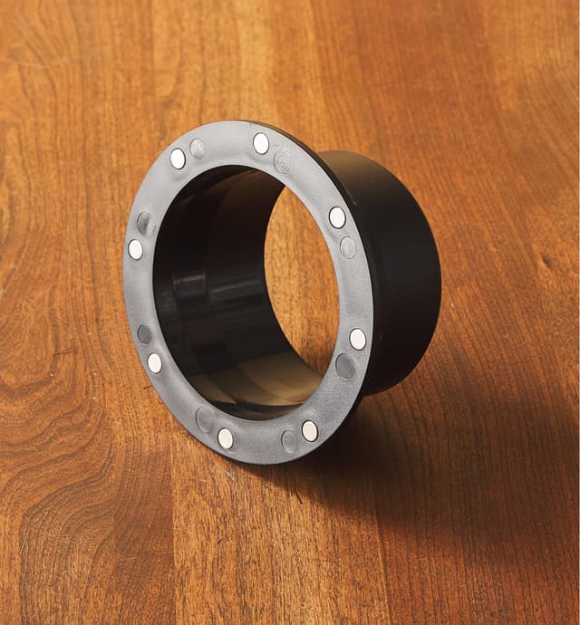 image of Raccord magnétique pour tuyau de dépoussiérage, 4 po