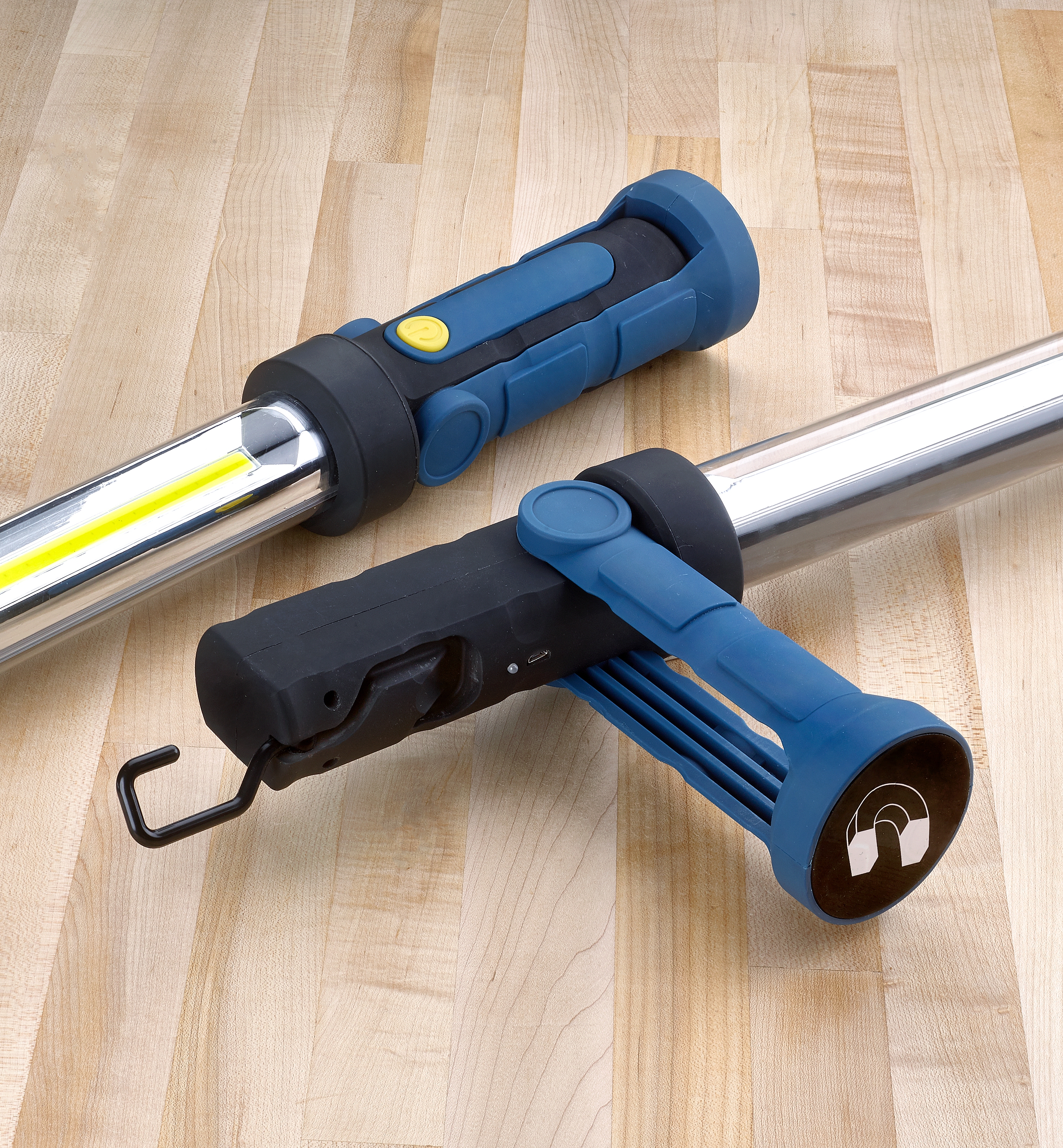 Paire de lampes de travail cylindriques