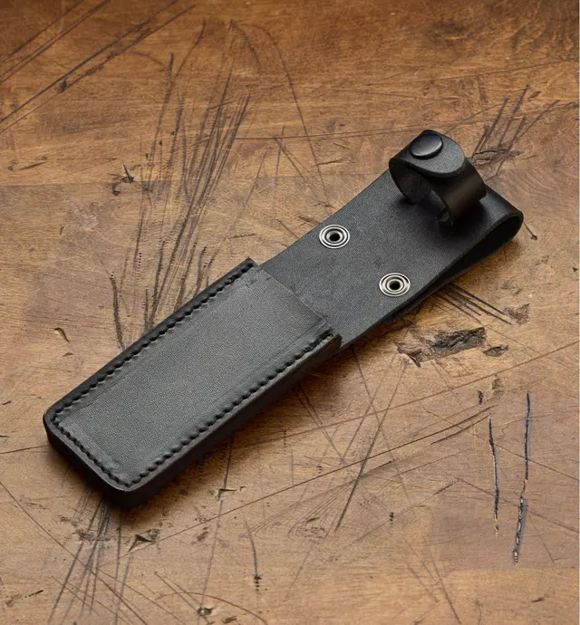 image of Étui en cuir pour couteau fendoir Veritas