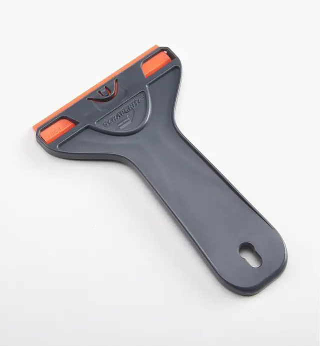 image of Grattoir et lame de rasoir larges en plastique orange