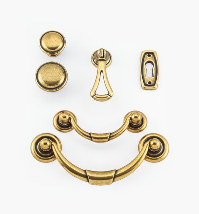 image of Contemporary Suite III Hardware