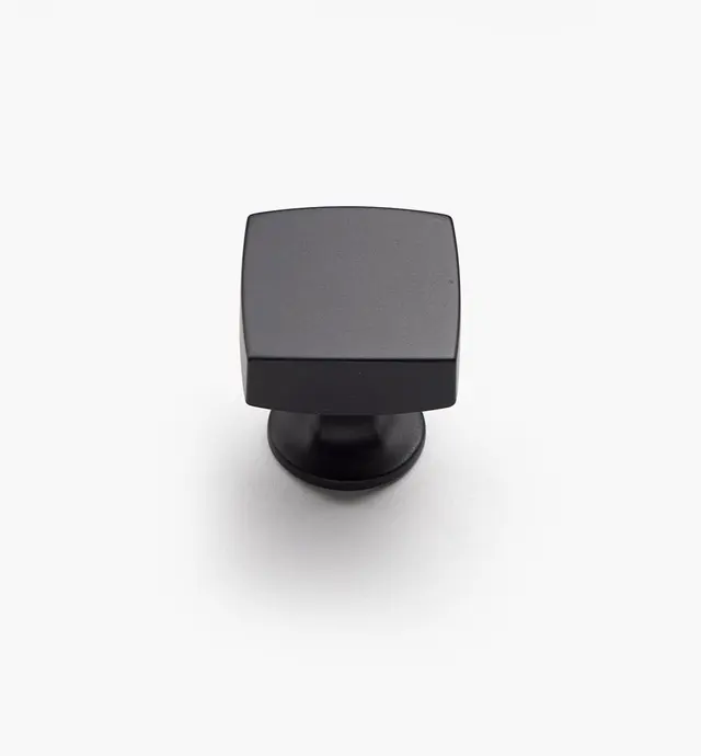 image of Everett Square Knob