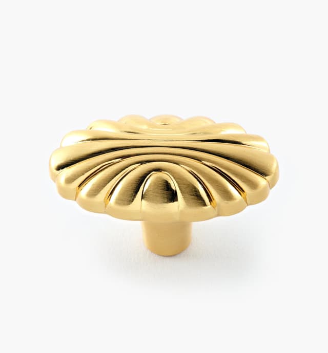 image of Shell Motif Knobs