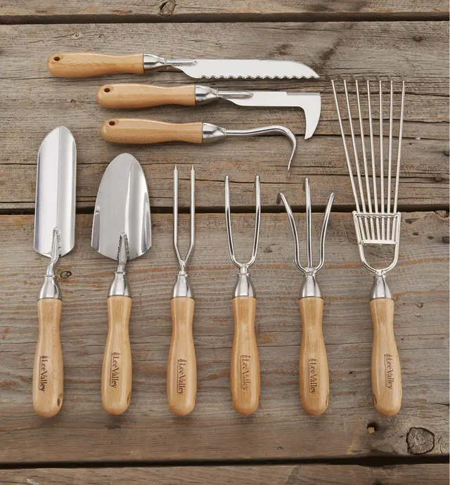 image of Set of 9 Lee Valley Garden Tools