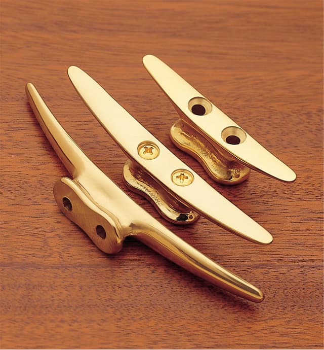 image of Taquets en laiton coulé