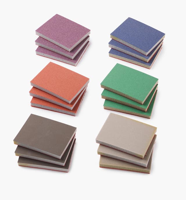 image of Assortiment de 18 éponges abrasives autoagrippantes Mirka HD, 3 po × 4 po, 10 mm
