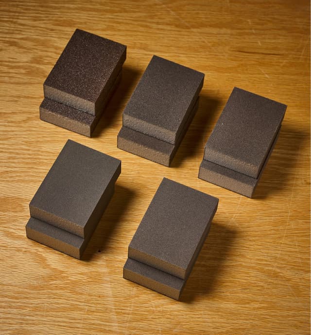 image of Assortiment de 10 éponges abrasives quatre faces Mirka