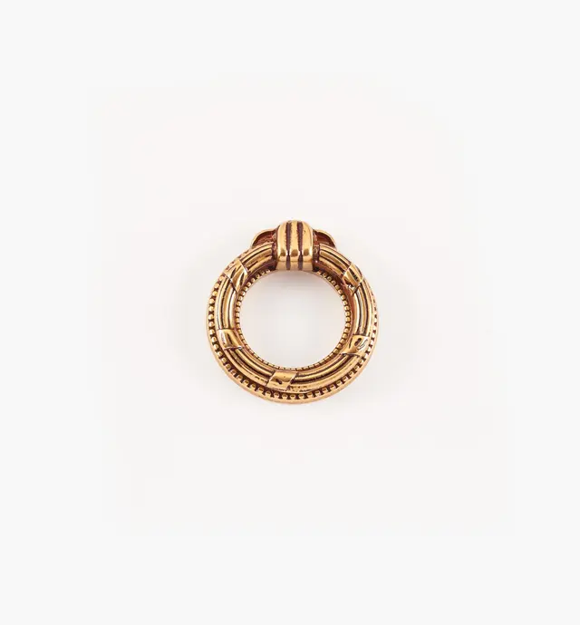 image of Louis XVI Ring Pulls