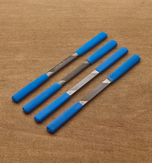 image of Jeu de 4 limes à deux prises Iwasaki