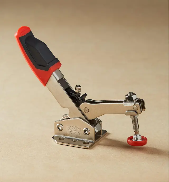 image of Petite sauterelle autoréglable verticale Bessey