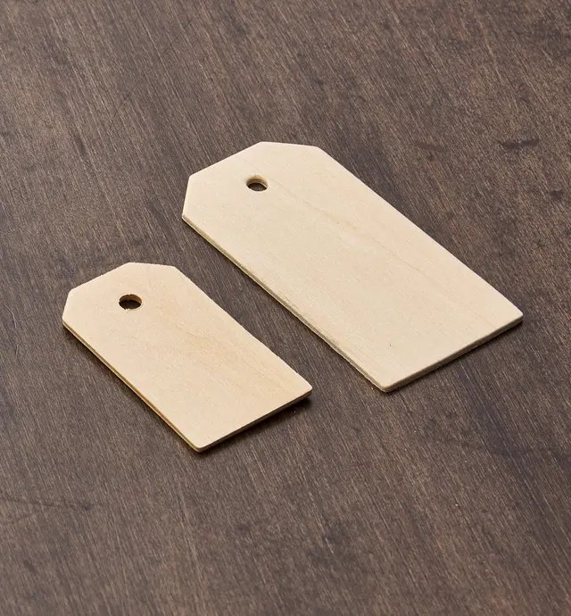 image of Étiquettes-cadeaux en bois