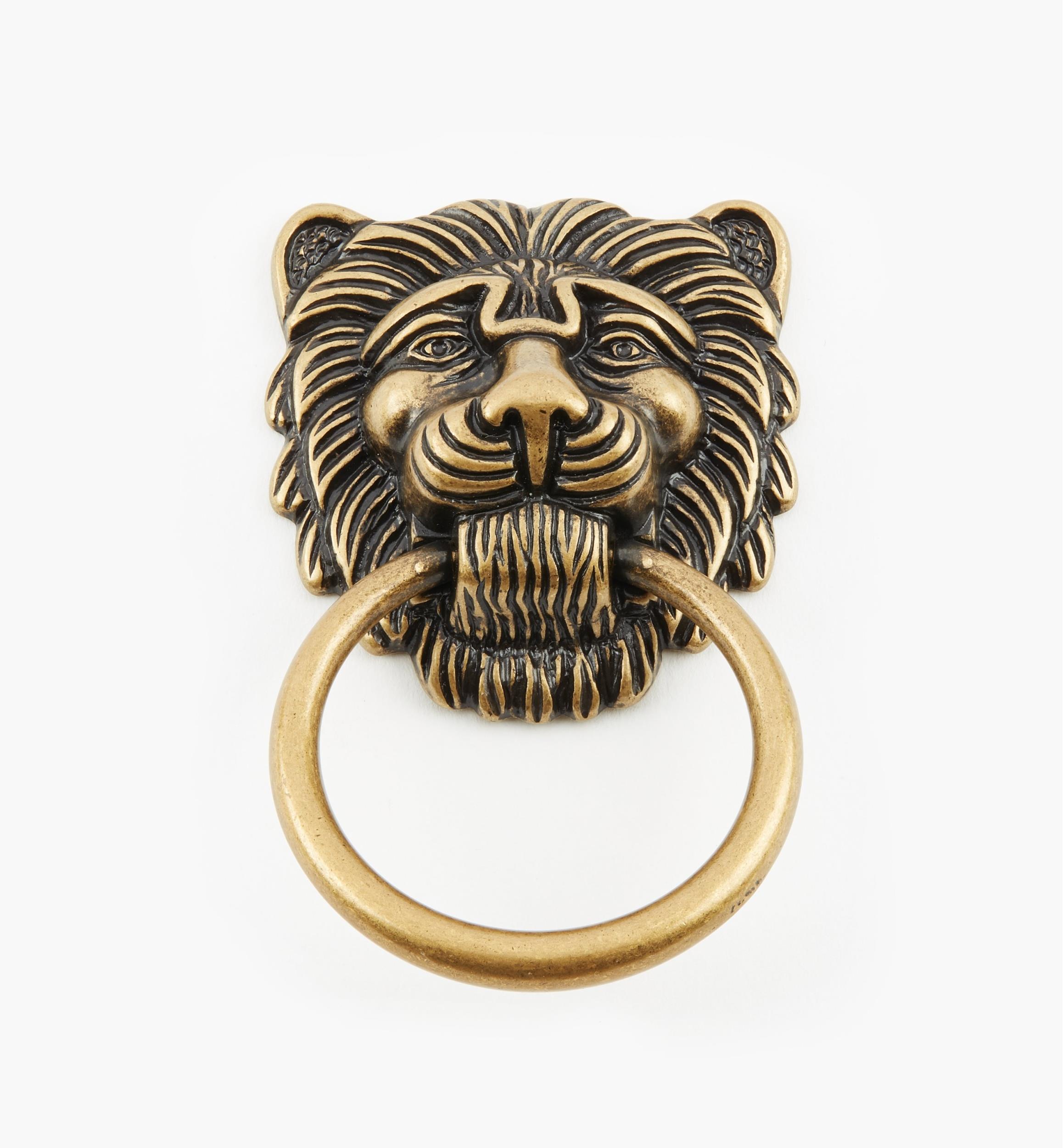 Poignées à anneau tête de lion