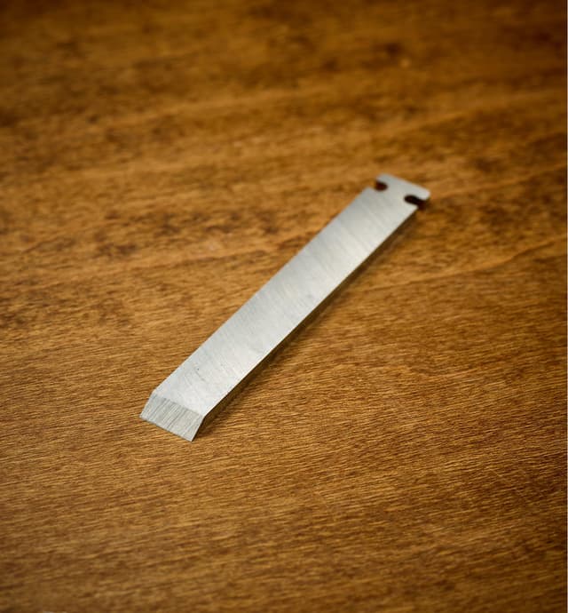 image of Lames larges impériales pour petit bouvet à approfondir et rabot à combinaisons Veritas