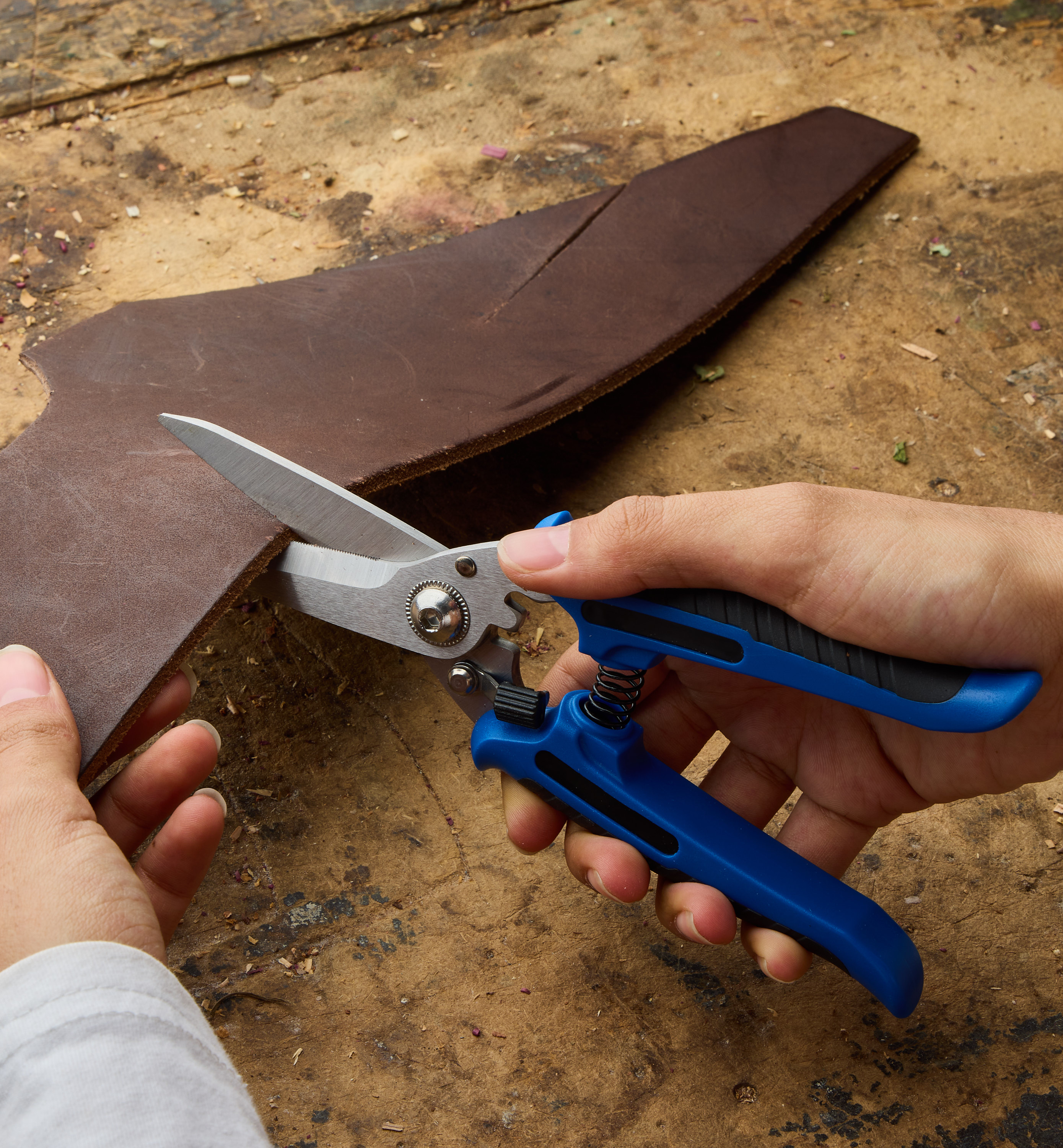 "Most-Purpose" Shears IRC5XYQEX8