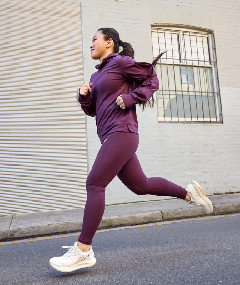 Woman Running in NAGINO BLOOMSTRIDE Collection