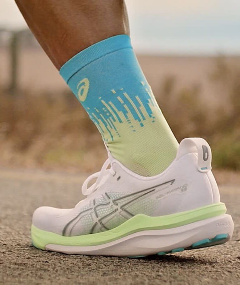 Official Running Shoes & Clothing | ASICS AT