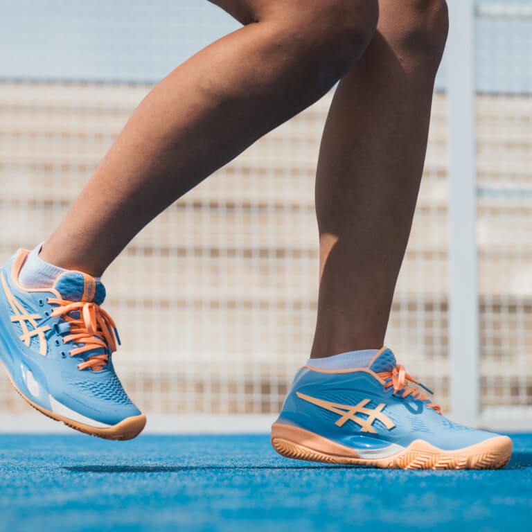 Close up on padel shoes for control playing style