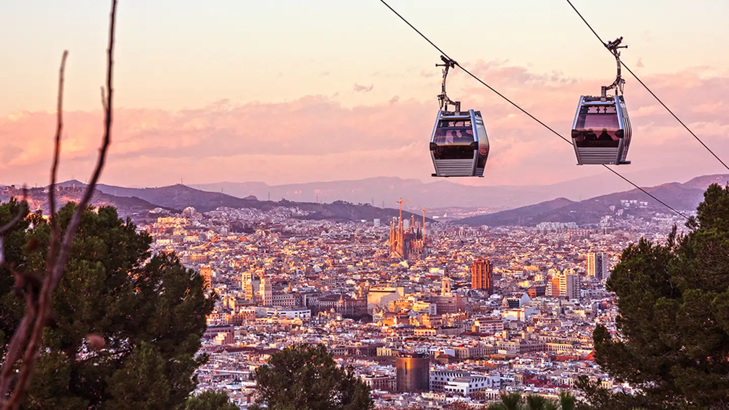 Go Non-Touristy Guide to Visiting Barcelona | ©GetYourGuide