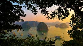 Ha Long in spring: 7 ways to make the most of your visit