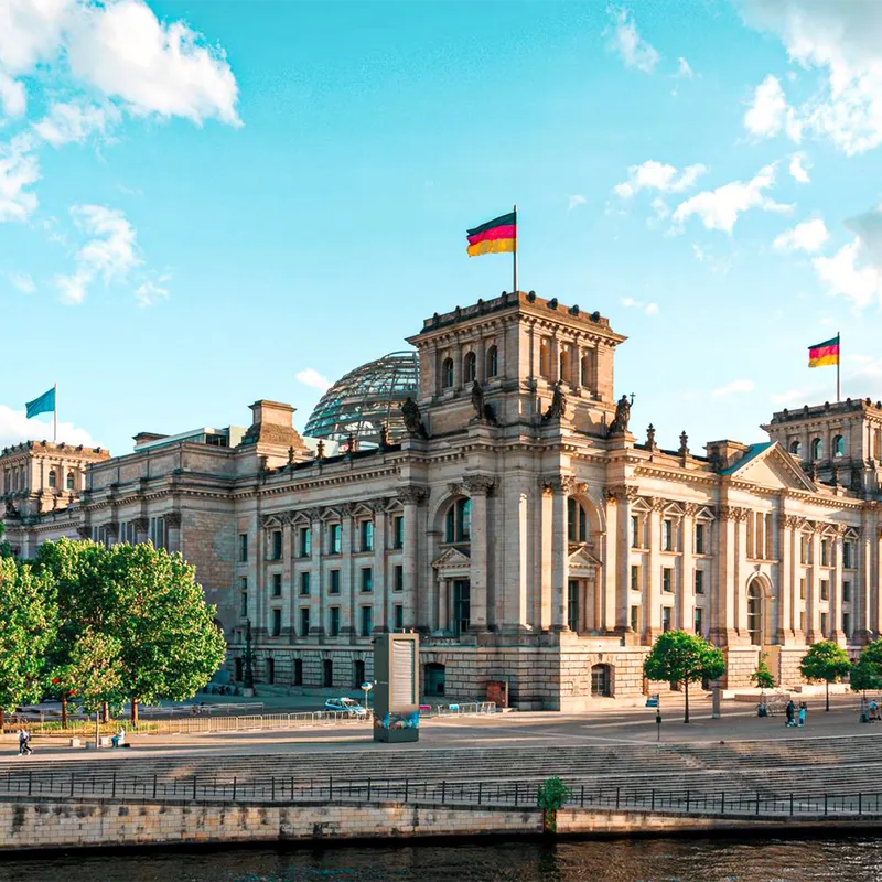 Berlin Yeni Saray