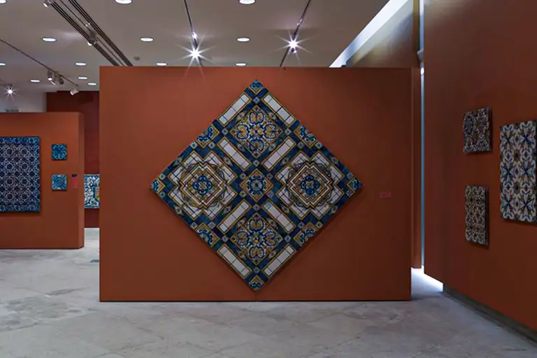 Discover ceramics through history