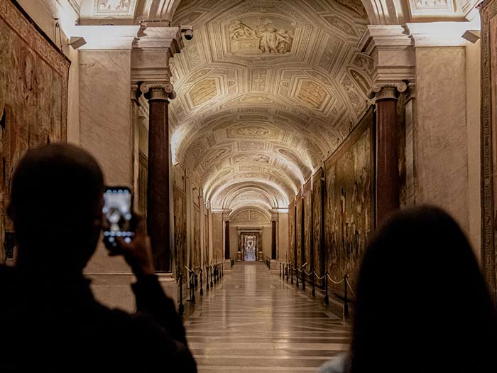 Vatican-Museums-2022-(Q2)-Originals----042_Unforgettable_moments_LP-MWeb_LP-App_landscape.jpg