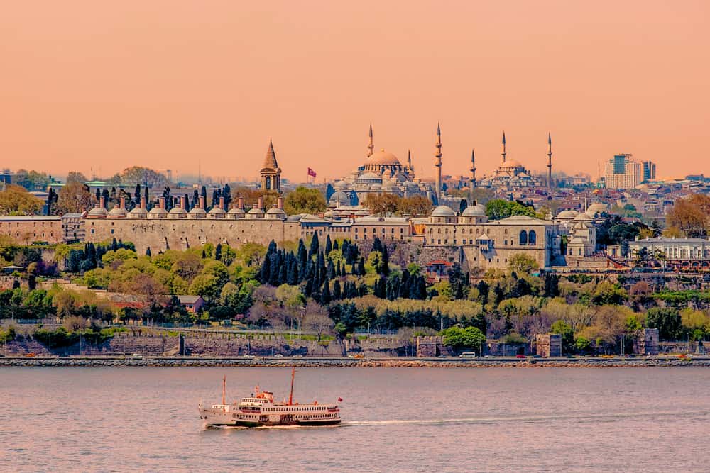 Collopen Visiting Istanbul in October: Everything You Need to Know
