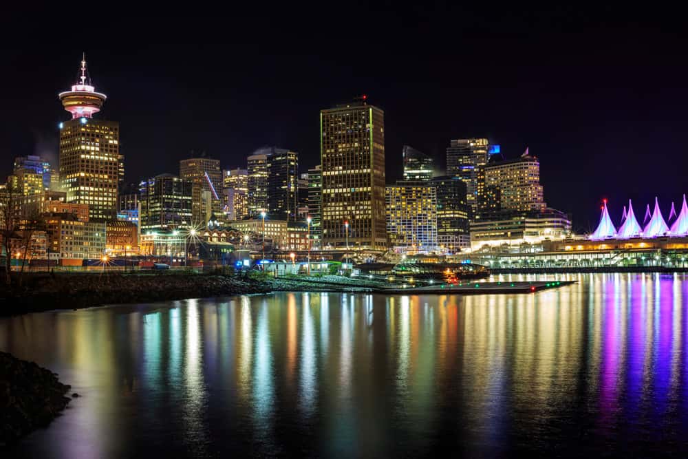 Explore Vancouver At Night With These 8 Activities, image size:1440x960