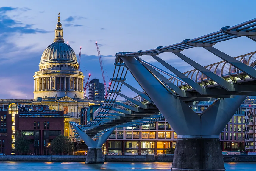 Capturing London: The Top 10 Photogenic Spots to Visit - Historical Gems
