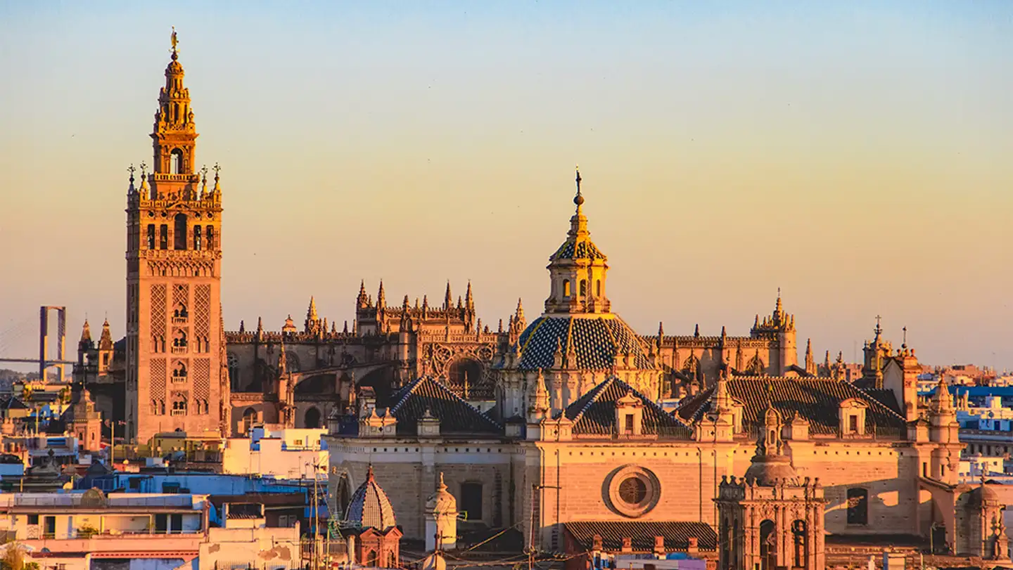 Dónde comer en Sevilla: 1 guía definitiva para disfrutar de la gastronomía sevillana 4 10 mejores lugares para visitar en Sevilla durante todo el año