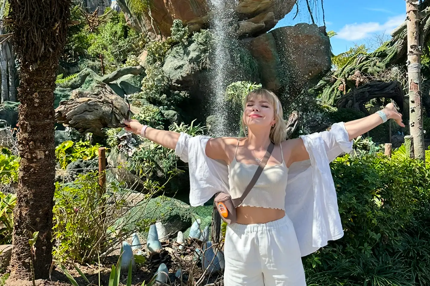 Don’t let the name fool you, this Garbage Bread is soooooo delicious!  Perfect for Gameday or any day! #garbagebread #gameday #nfl  #fantasyfootball #bears #sunday #easyrecipe #food #delicious #yum, image size:1440x960