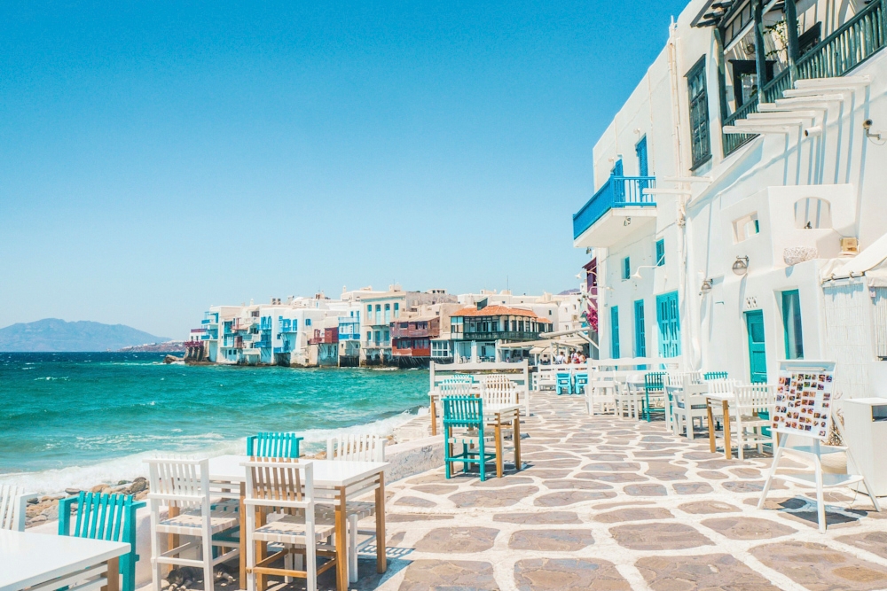 Mykonos or Santorini: Which One to Visit