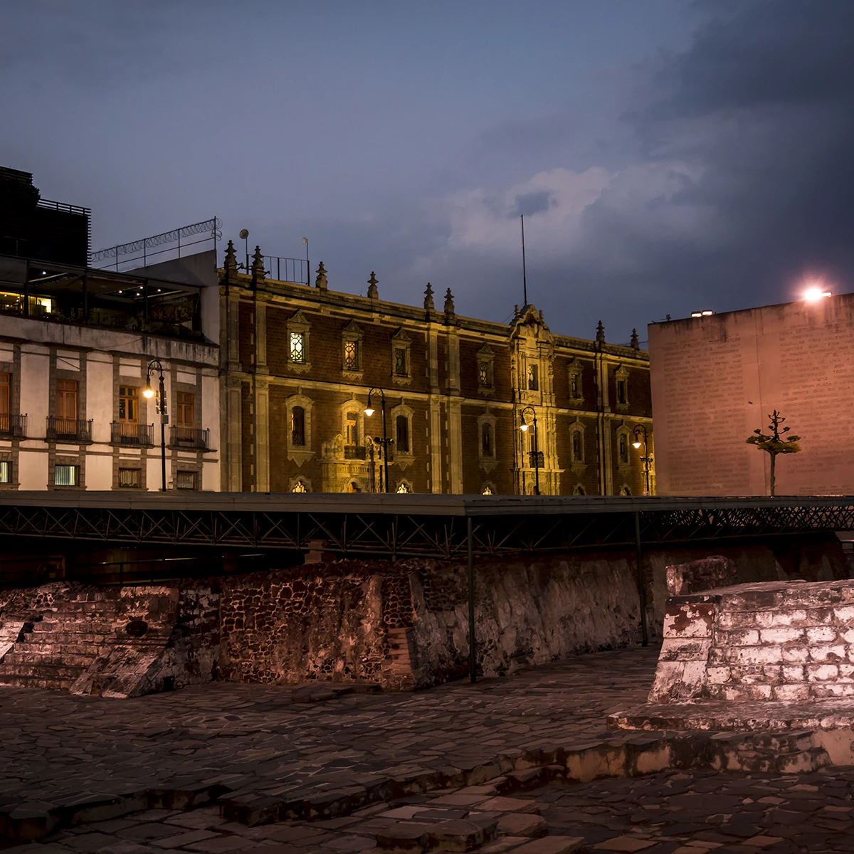 Epic things to do in Mexico City at night