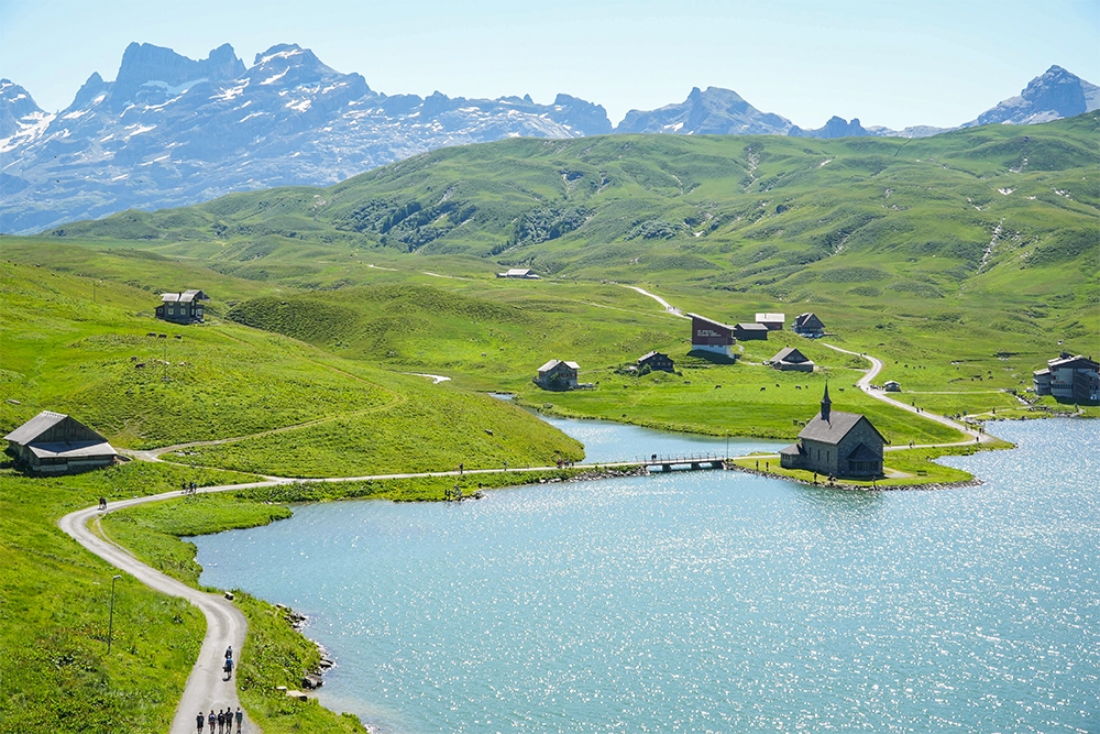 Must-Drive-Routen in der Schweiz: Von Pässen zu Tälern