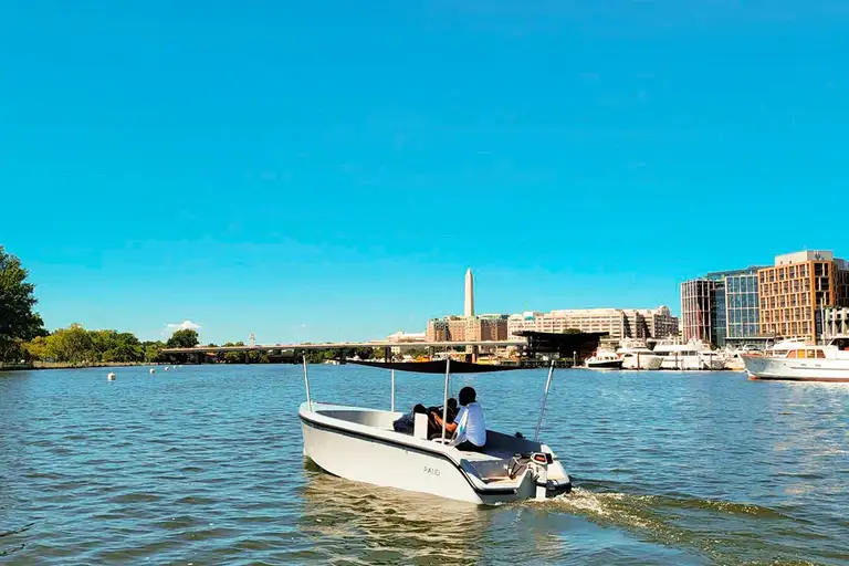 Float through Washington on a self-driven boat tour