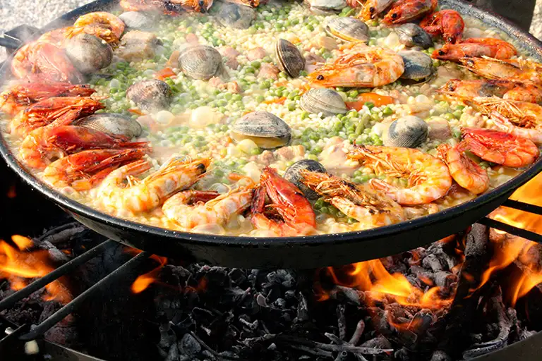 paella cooking class in Seville
