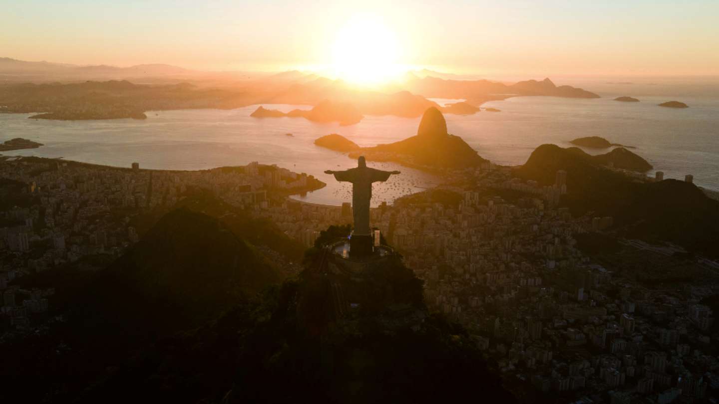 Jesus Rio At Night 9 Epic Things To Do In Rio De Janeiro At Night