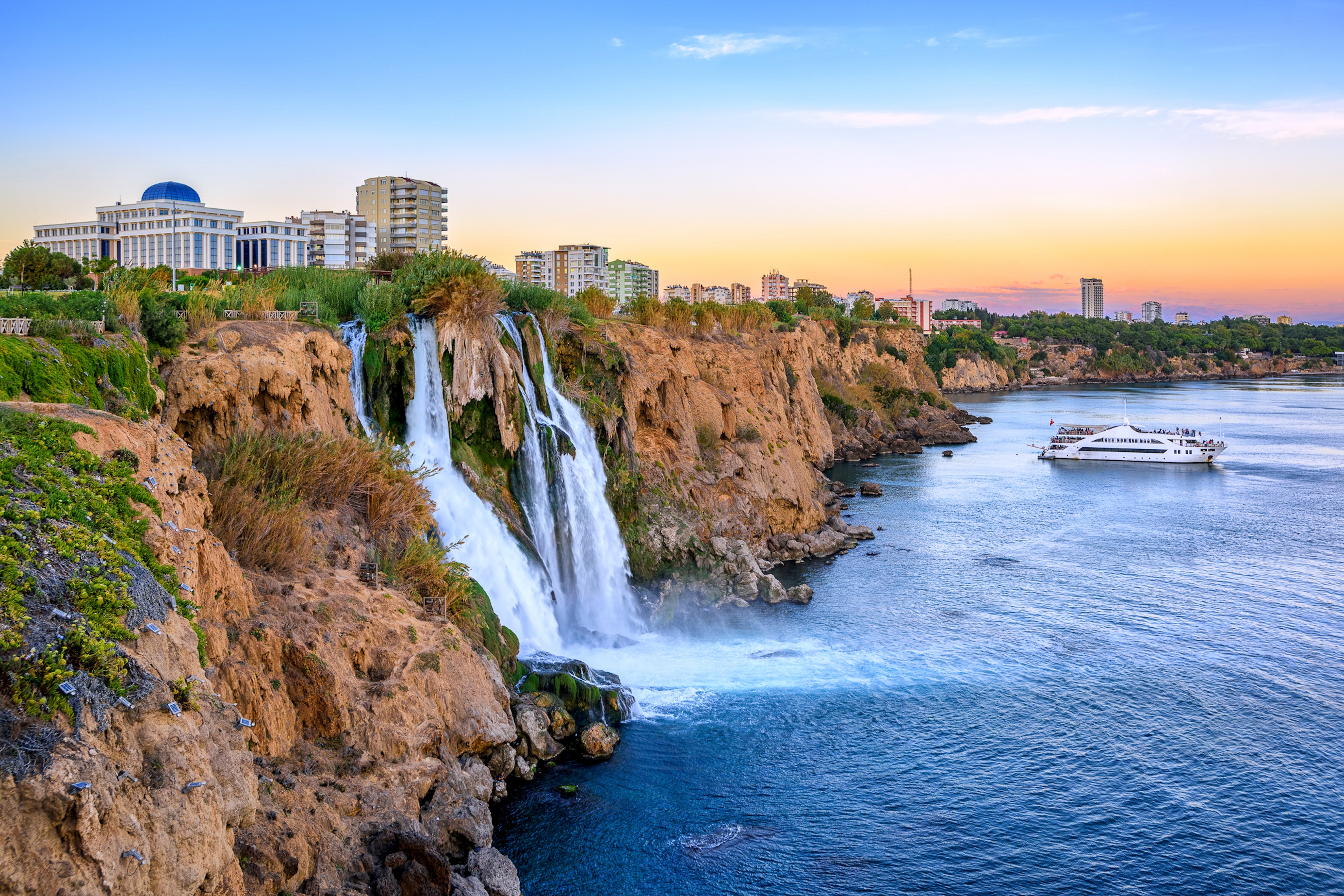 8 beste Orte zum Besuchen in Antalya, die du nicht verpassen darfst