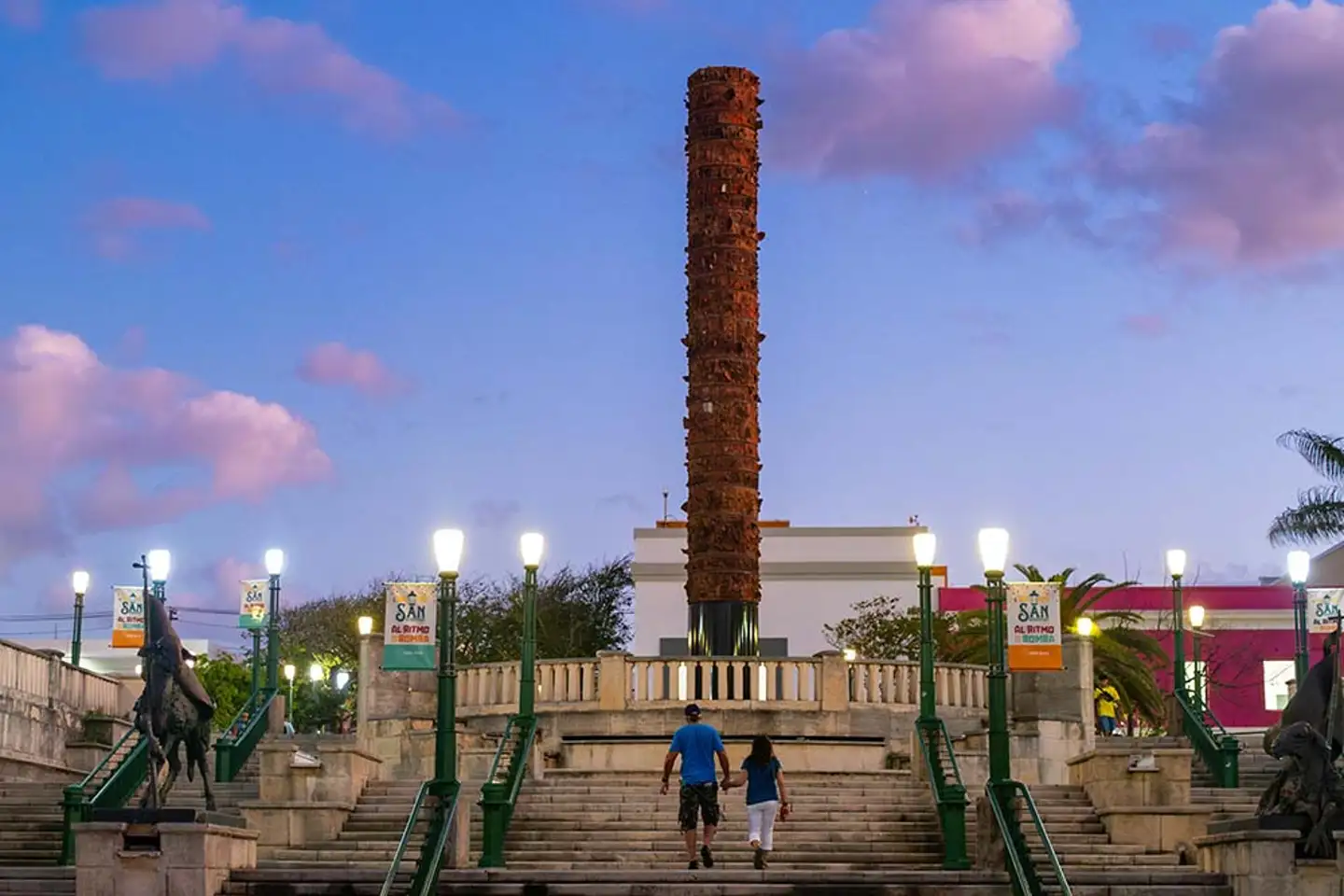 8 Fun Things To Do in Puerto Rico at Night - GetYourGuide