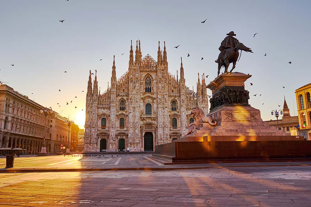 Explore Milan’s Hidden Gems with the Hop-On Hop-Off Bus