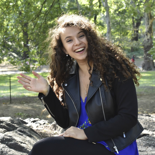 Lyndsay Riddle Lyndsay | Travel Creator on GetYourGuide